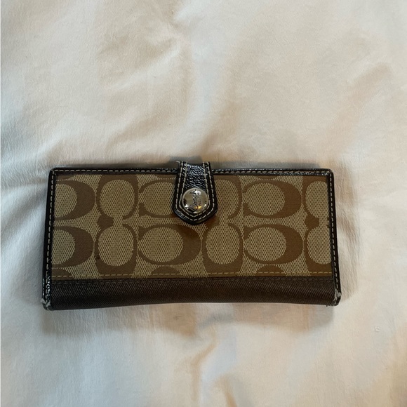 Coach Wallet - Picture 4 of 6